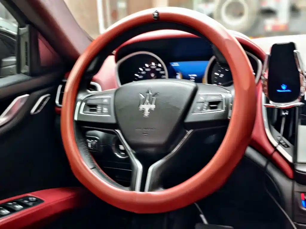 Maserati Ghibli — миниатюра 12