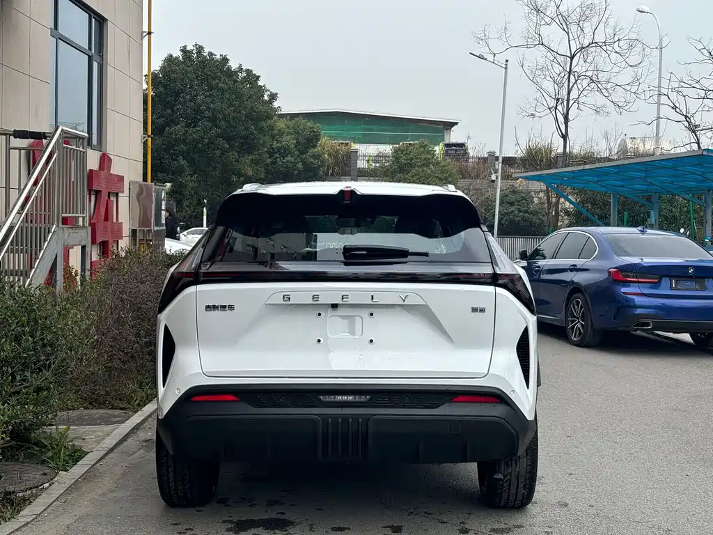 Geely Boyue — миниатюра 17