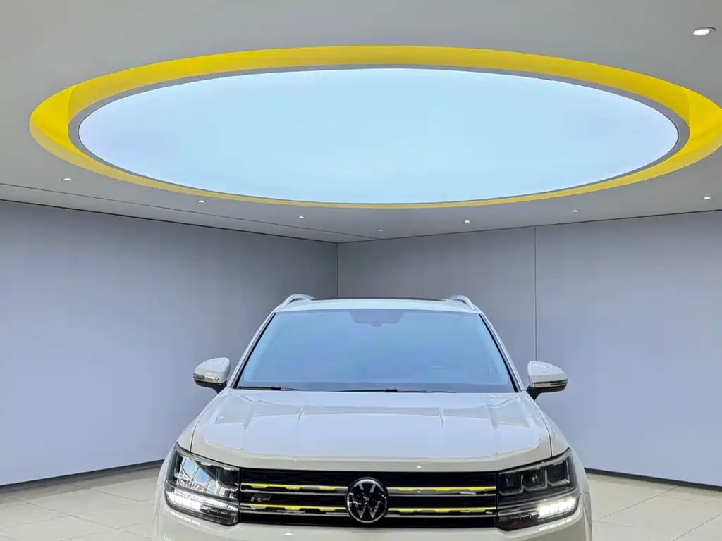 Volkswagen Tharu — миниатюра 2