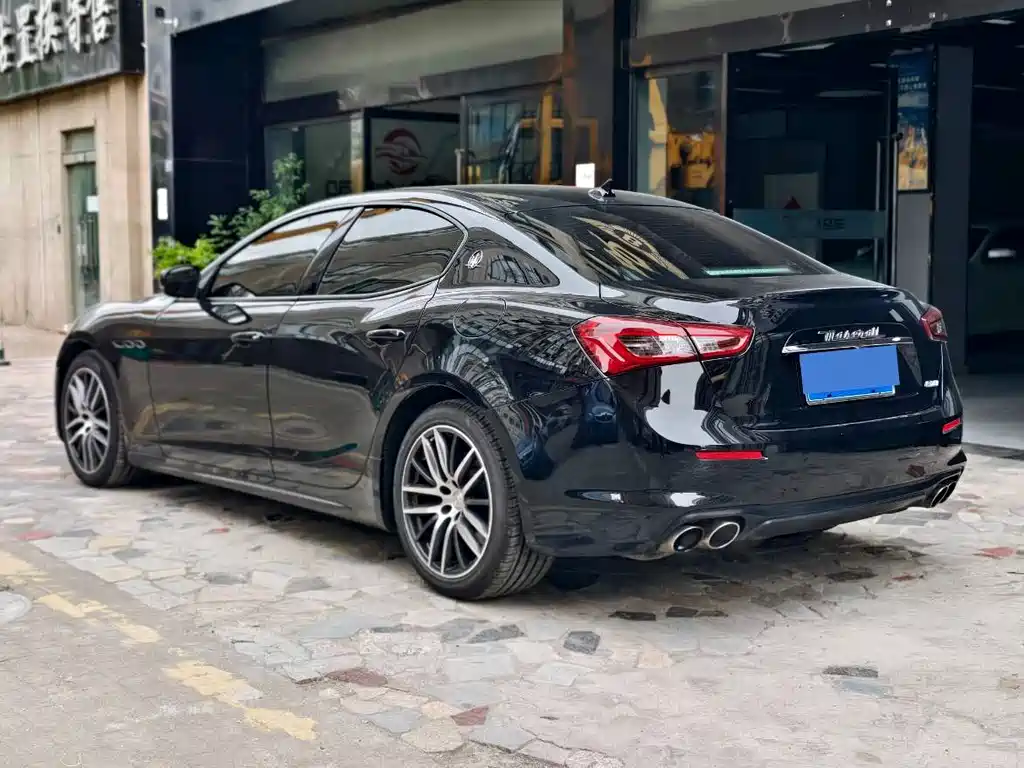 Maserati Ghibli — миниатюра 5