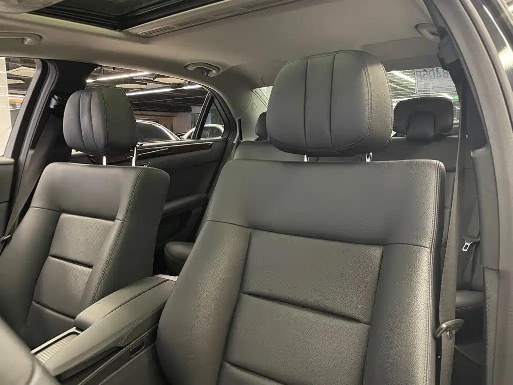 Mercedes-Benz E-Class — миниатюра 23