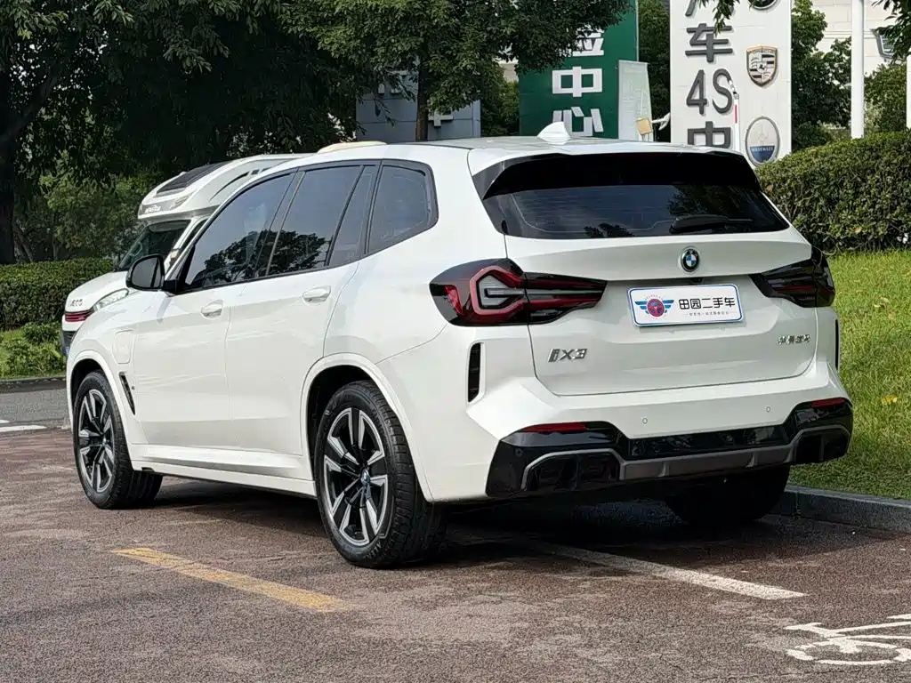 BMW iX3 — миниатюра 4
