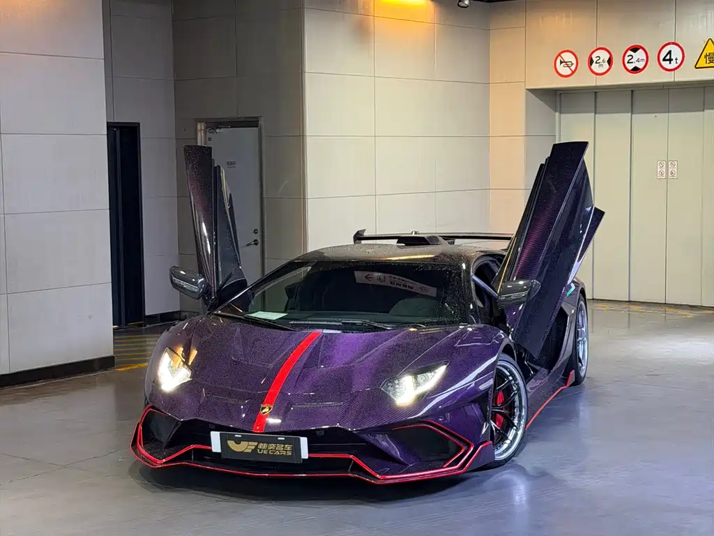 Lamborghini Aventador 2018