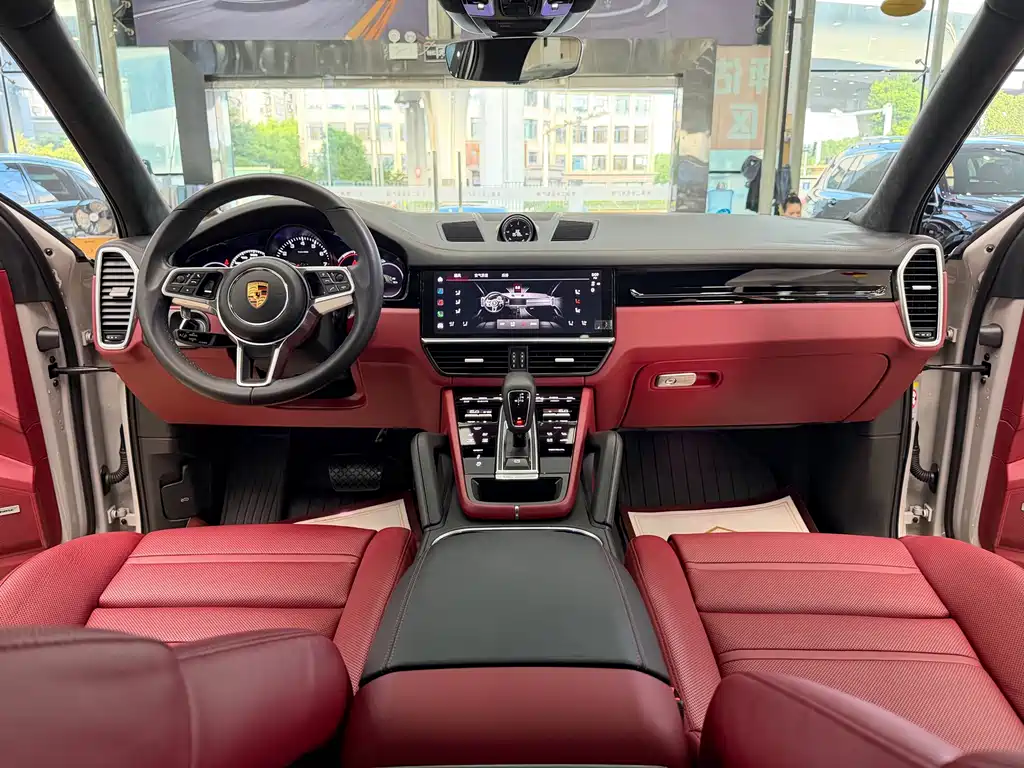 Porsche Cayenne — миниатюра 12