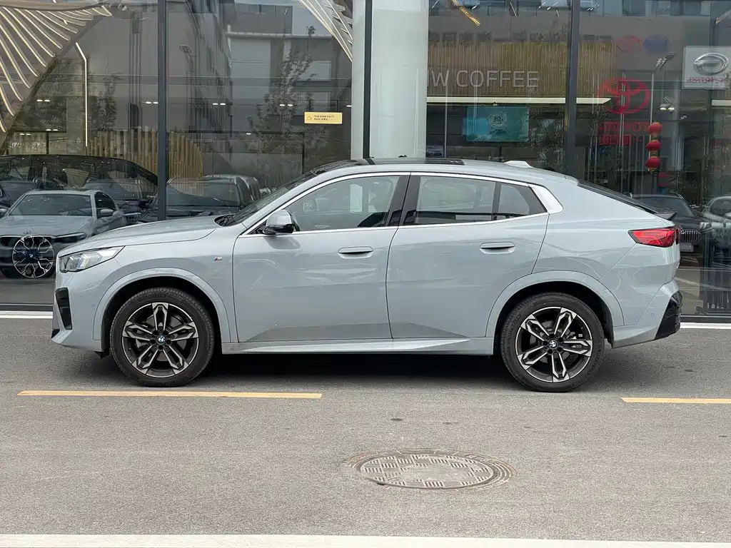 BMW X2 (Import) — миниатюра 4