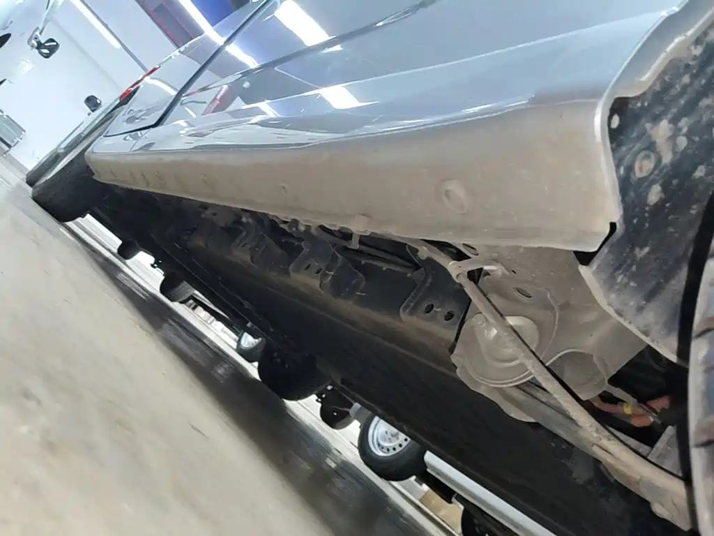 Wuling Yangguang — миниатюра 22