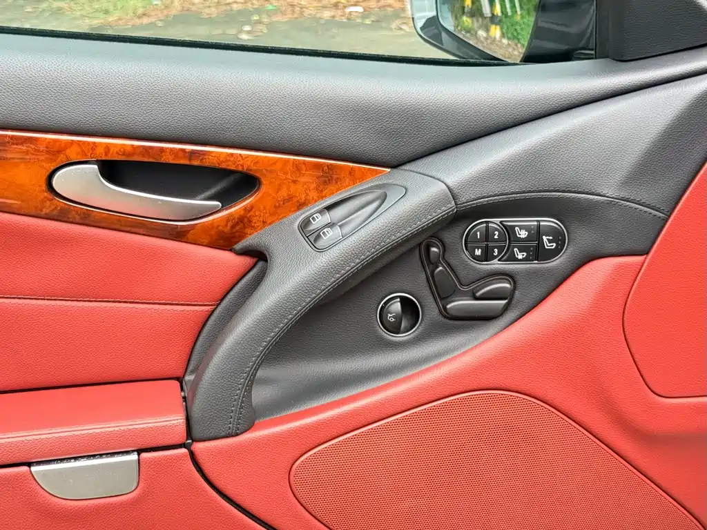 Mercedes-Benz SL-Class — миниатюра 6