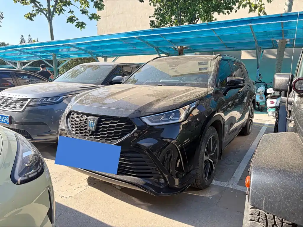 Toyota Crown Kluger