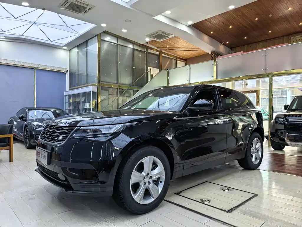 Land Rover Velar 2026