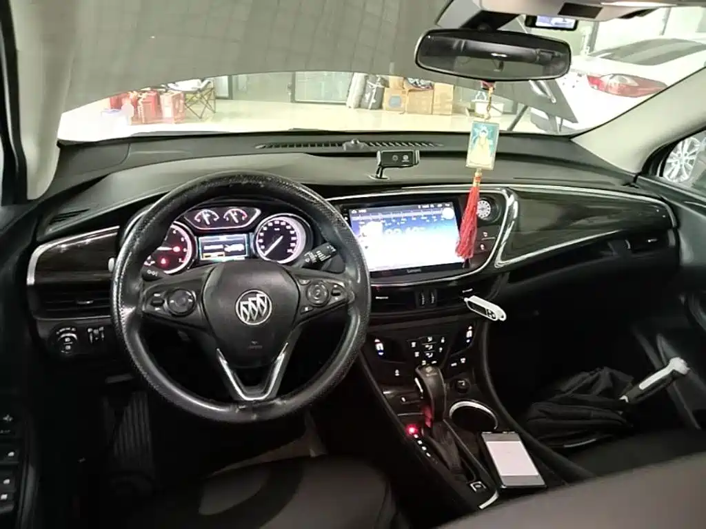 Buick Envision Plus — миниатюра 10