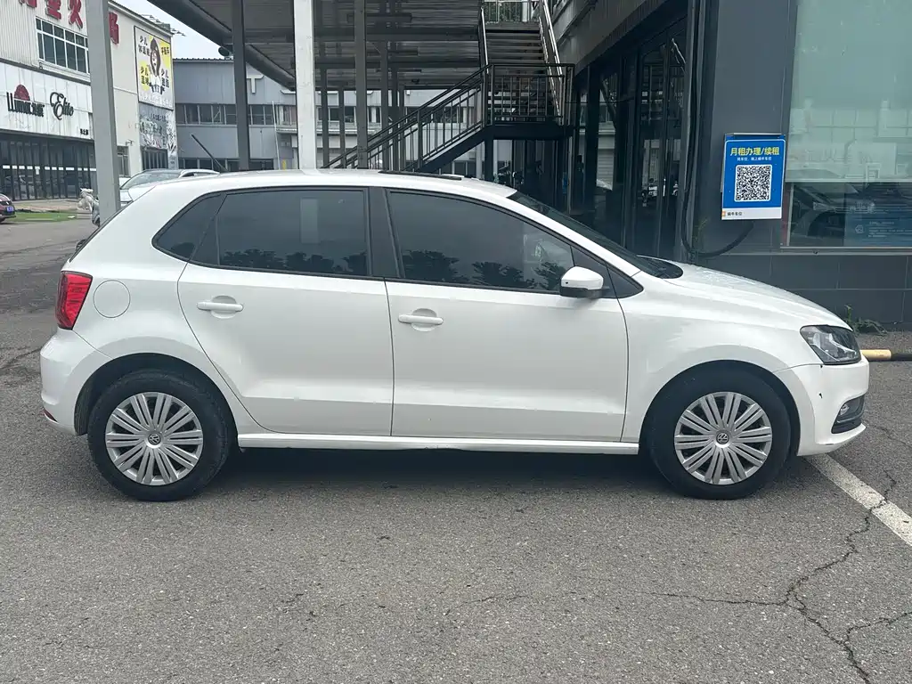 Volkswagen Polo — миниатюра 5