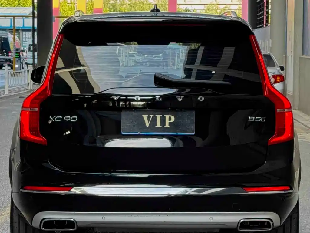 Volvo XC90 — миниатюра 5