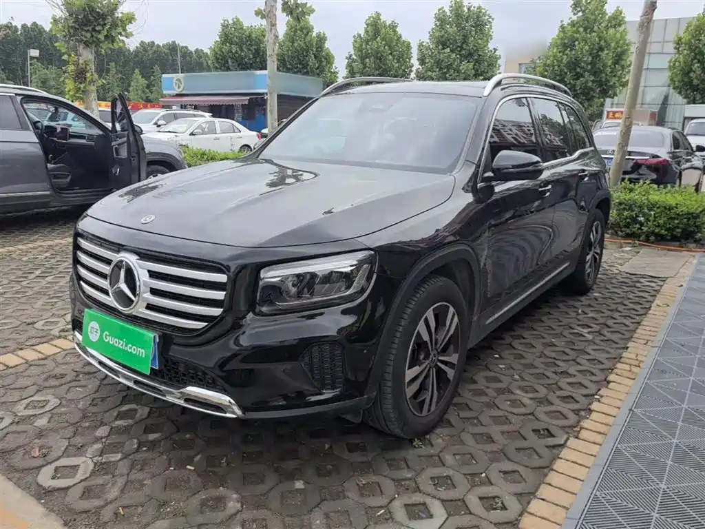 Mercedes-Benz GLB 2024