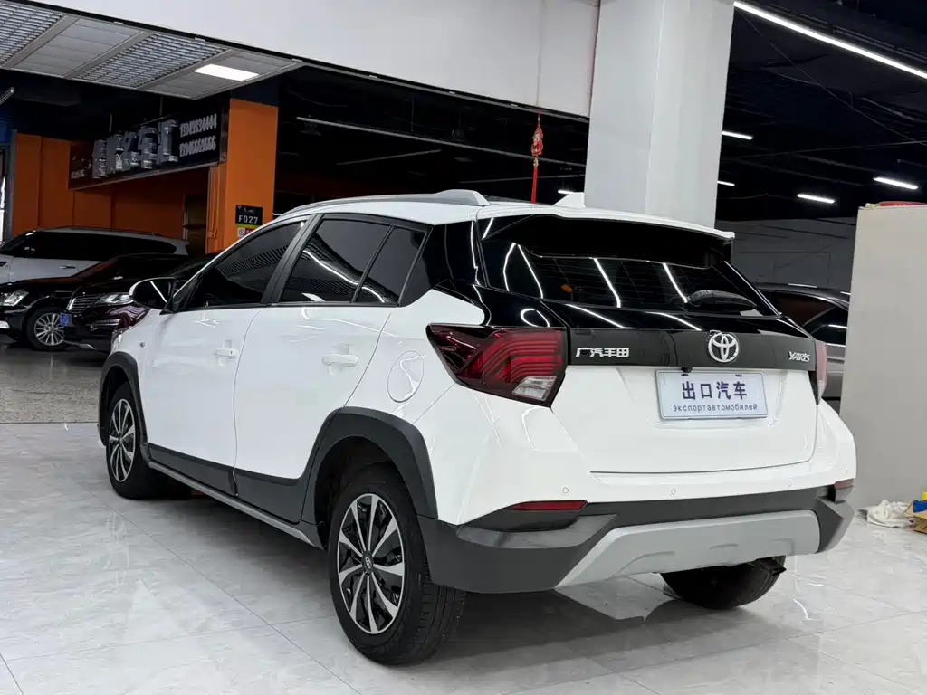 Toyota Yaris L — миниатюра 4