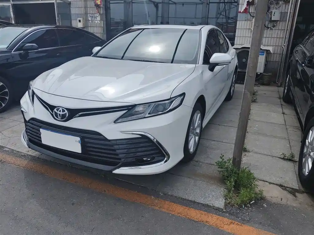 Toyota Camry 2023