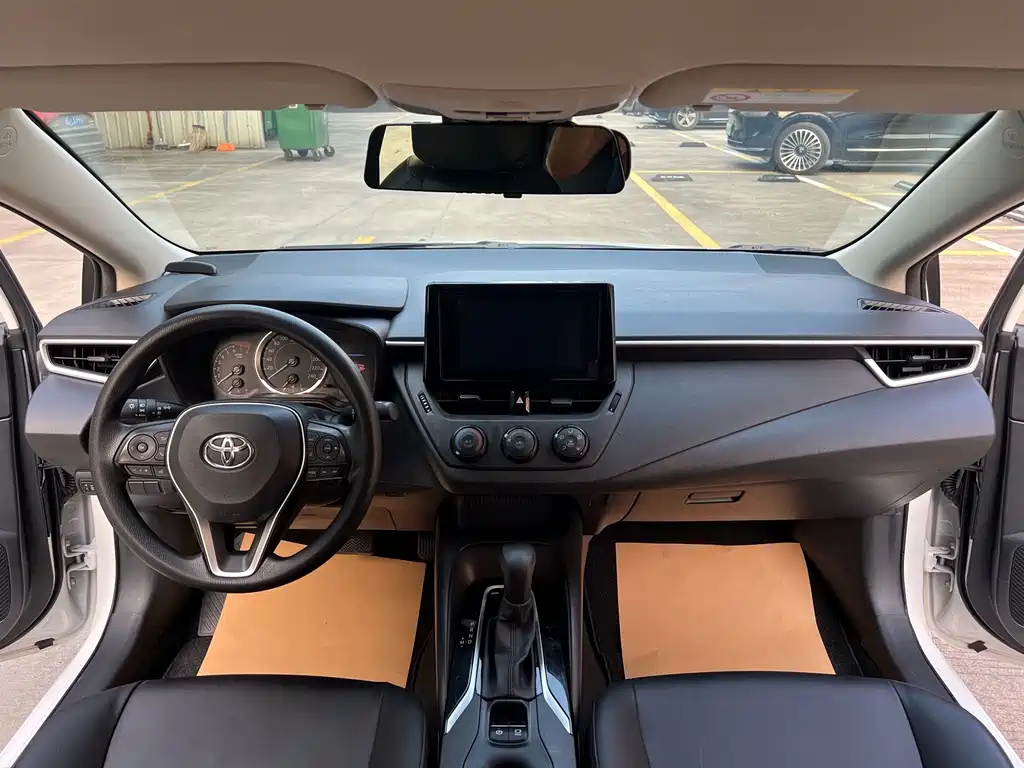Toyota Corolla — миниатюра 5