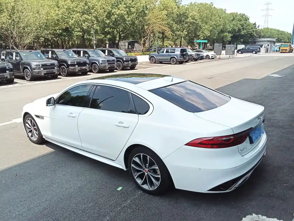 Jaguar XFL — миниатюра 19