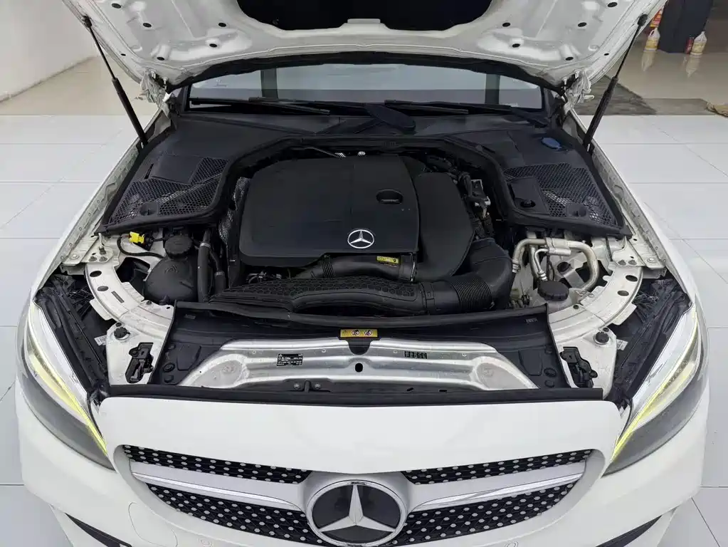 Mercedes-Benz C-Class — миниатюра 15
