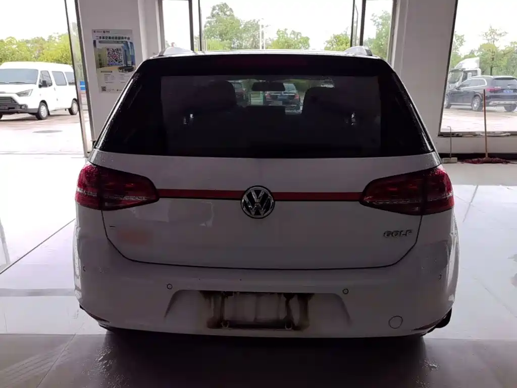 Volkswagen Golf — миниатюра 6