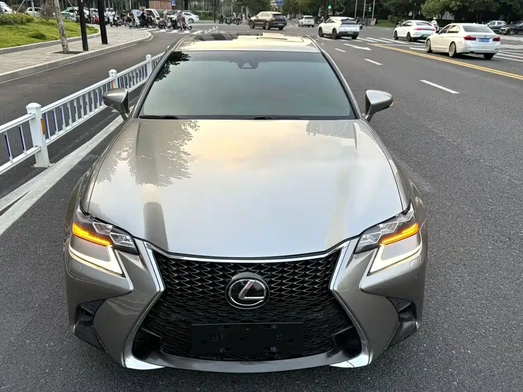 Lexus GS — миниатюра 2
