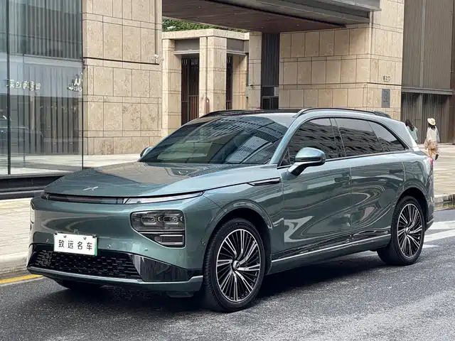 2024 Xpeng G9