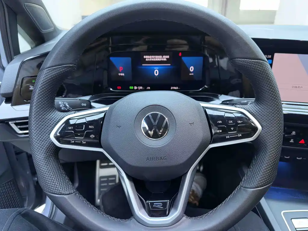 Volkswagen Golf — миниатюра 14
