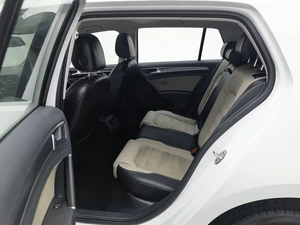 Volkswagen Golf — миниатюра 15