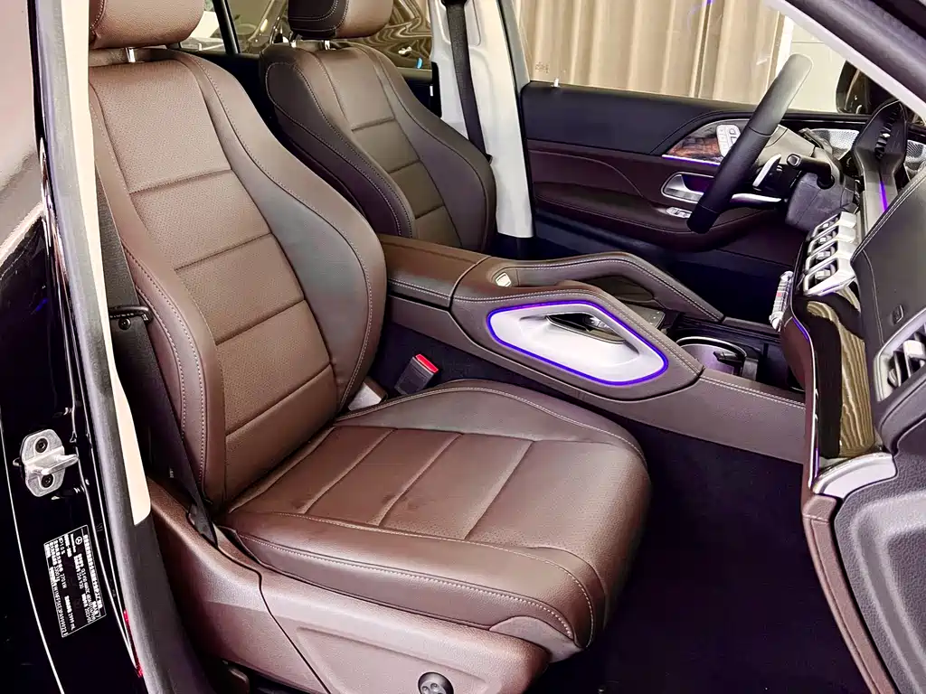Mercedes-Benz GLS — миниатюра 8