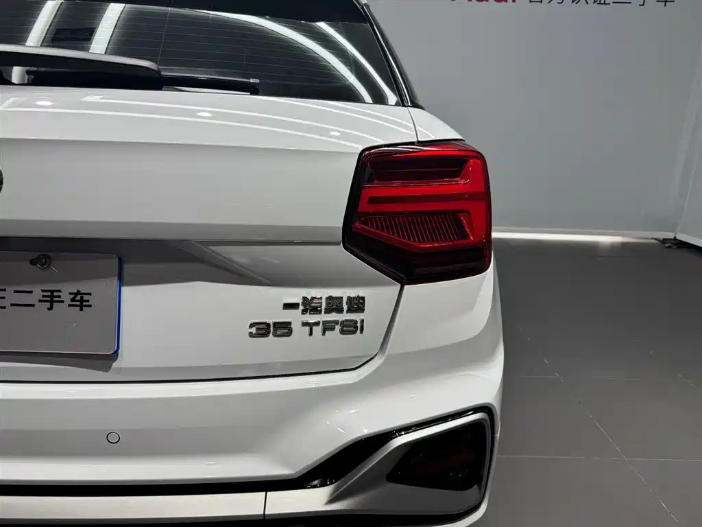 Audi Q2L — миниатюра 16