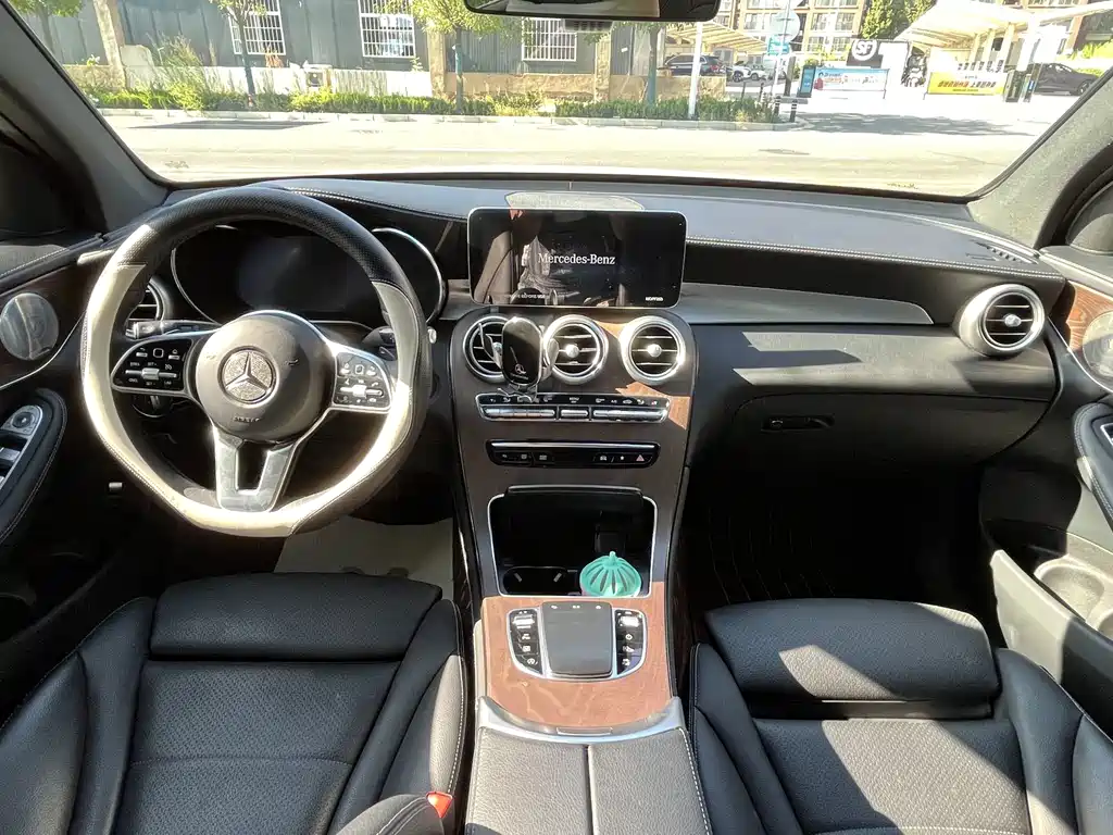 Mercedes-Benz GLC — миниатюра 9
