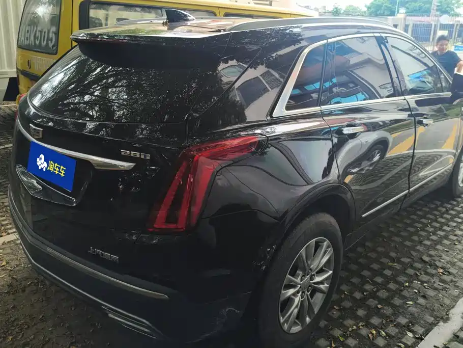 Cadillac XT5 — миниатюра 3