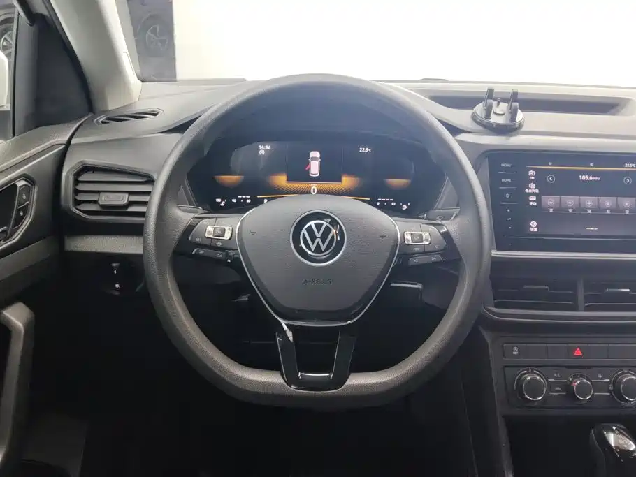 Volkswagen T-Cross — миниатюра 15