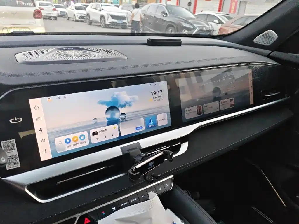 Geely Xingyue L — миниатюра 6