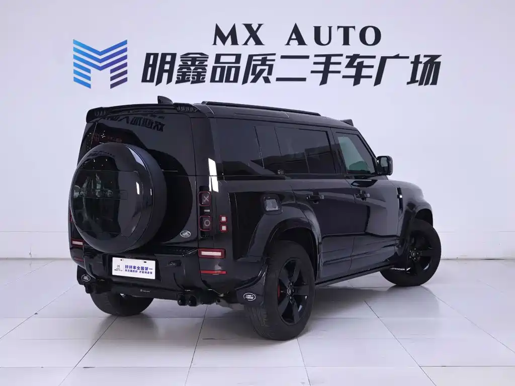 Land Rover Defender — миниатюра 7