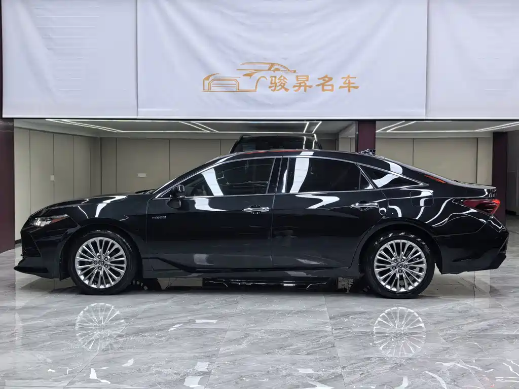Toyota Avalon — миниатюра 7