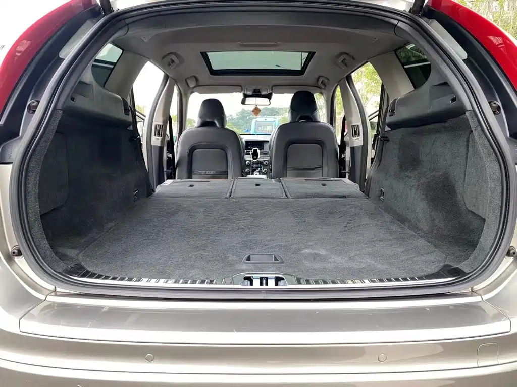 Volvo XC60 — миниатюра 9