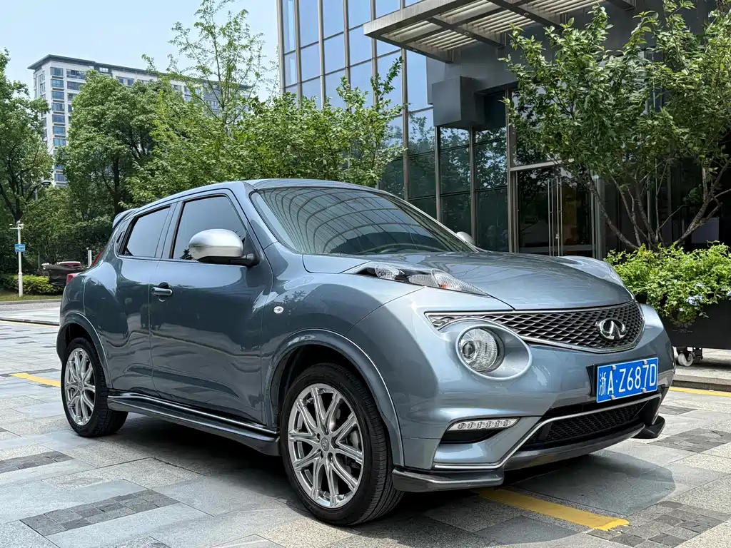 Infiniti ESQ 2014 1.6L