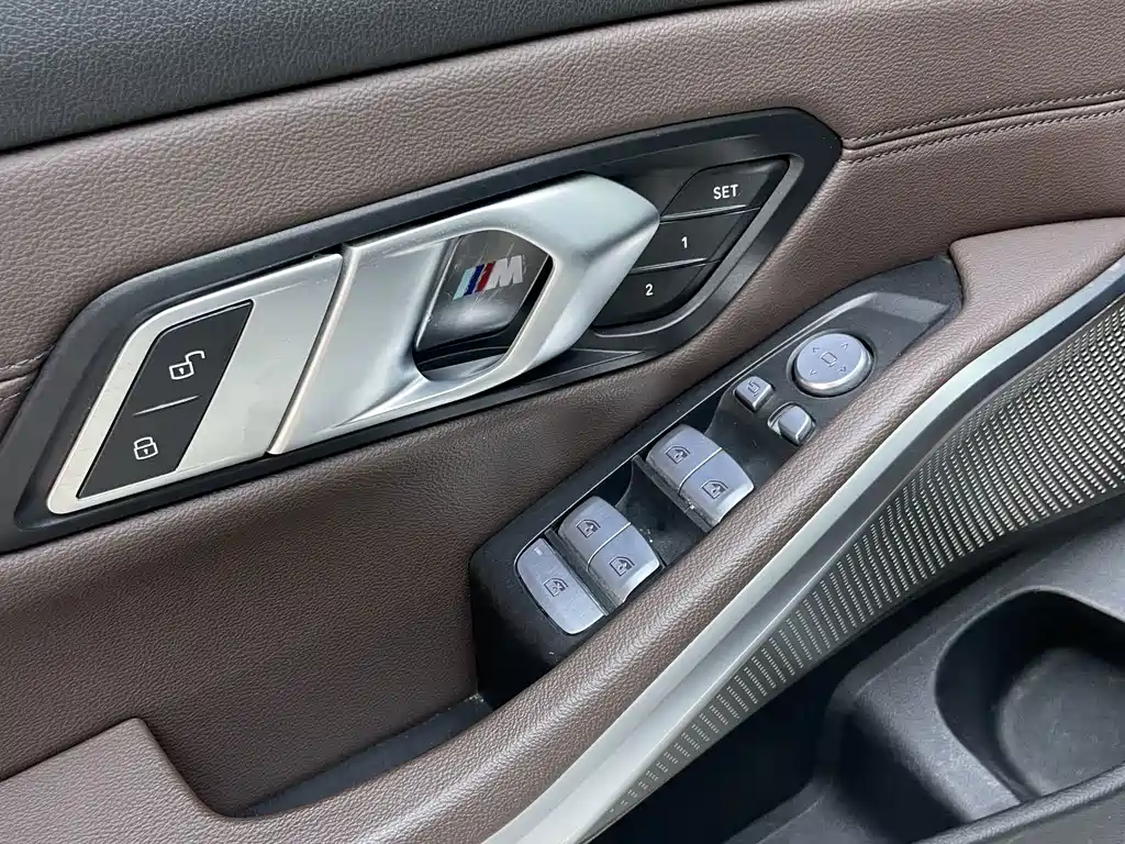 BMW 3 Series — миниатюра 13