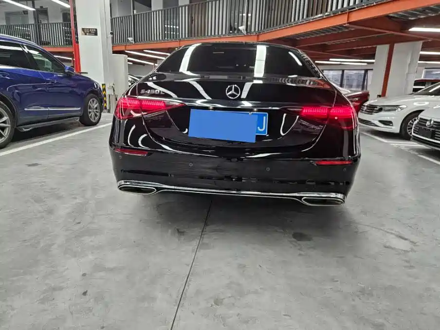 Mercedes-Benz S-Class — миниатюра 13