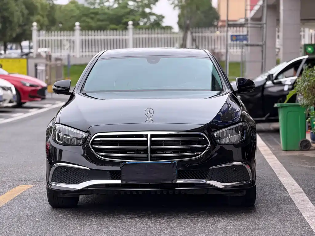 Mercedes-Benz E-Class 2023