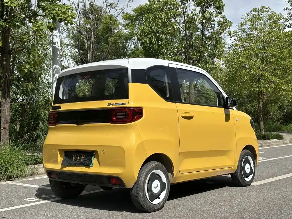 Wuling MINIEV — миниатюра 8