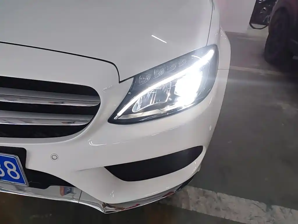 Mercedes-Benz C-Class — миниатюра 24
