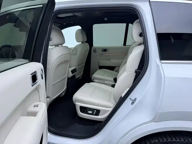 Li Auto Li L8 — миниатюра 12