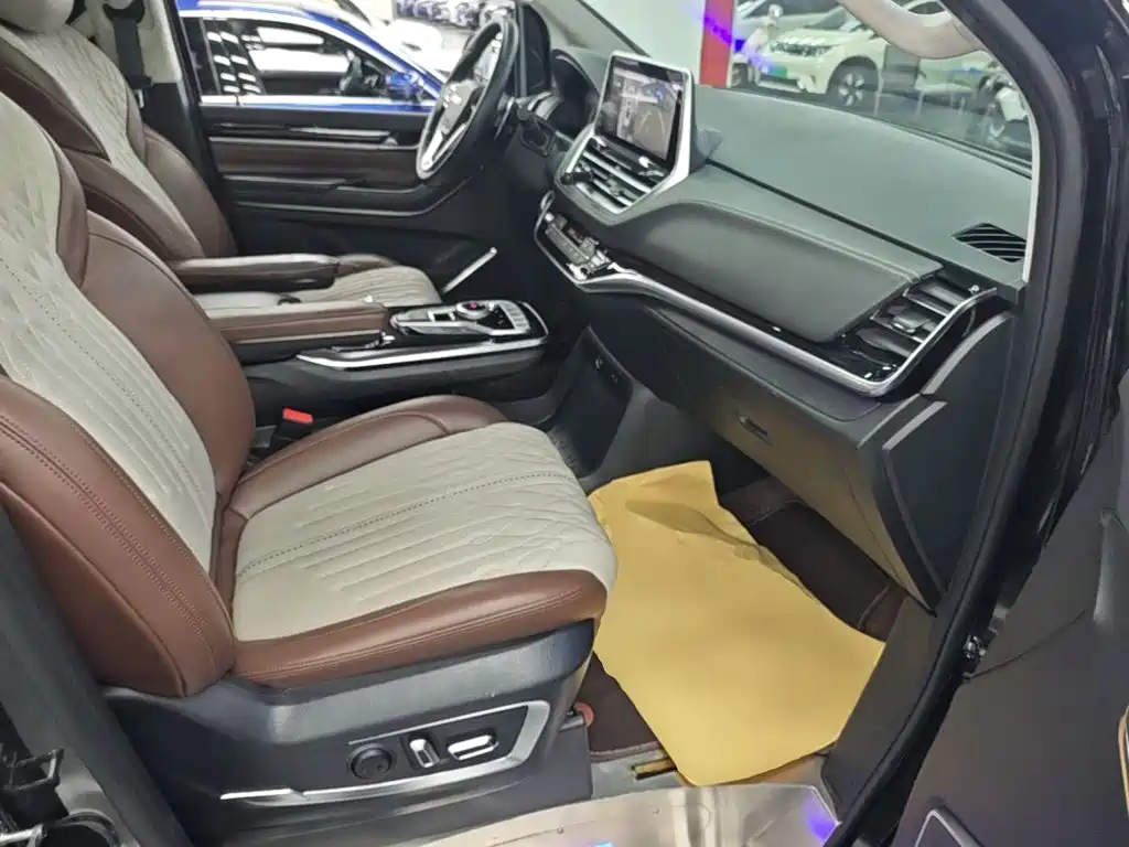 MAXUS G20 — миниатюра 25
