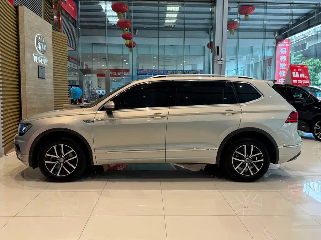 Volkswagen Tiguan L — миниатюра 6
