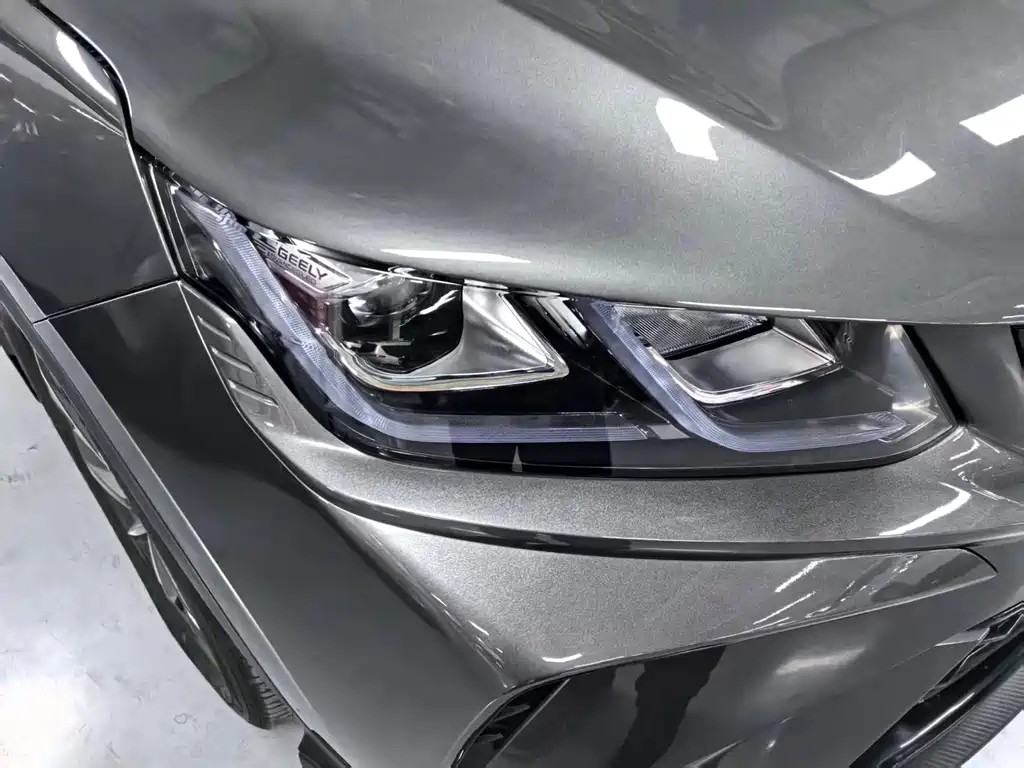 Geely Binyue - фото 4
