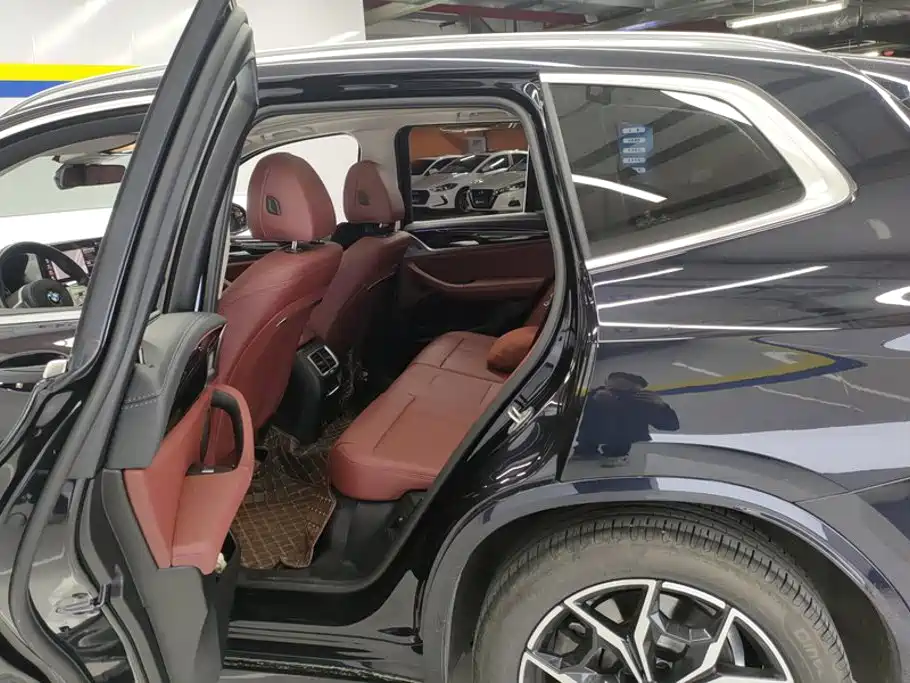 BMW X3 — миниатюра 11