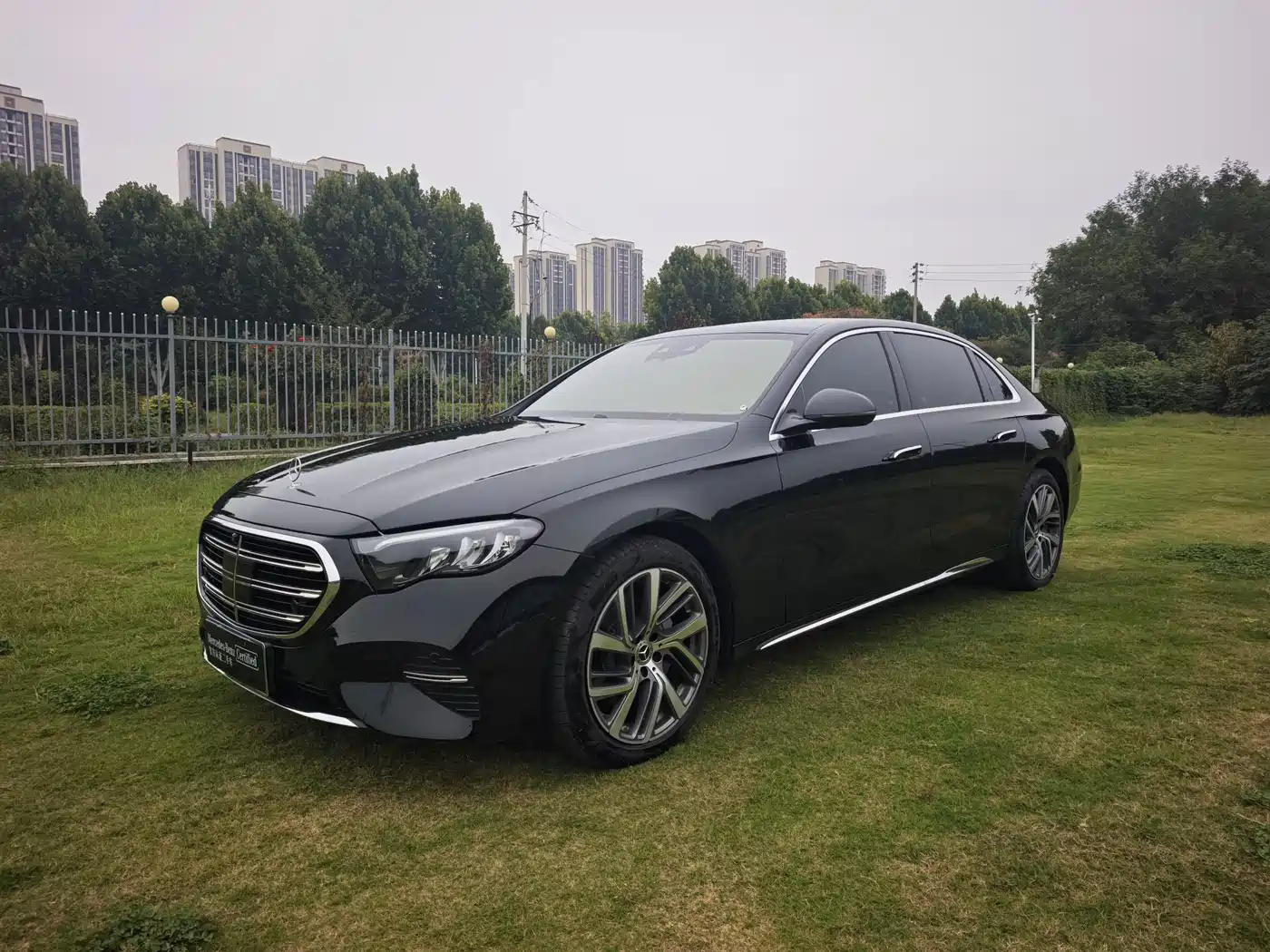 奔驰E级 2026款 改款 E 300 L 时尚型 2026