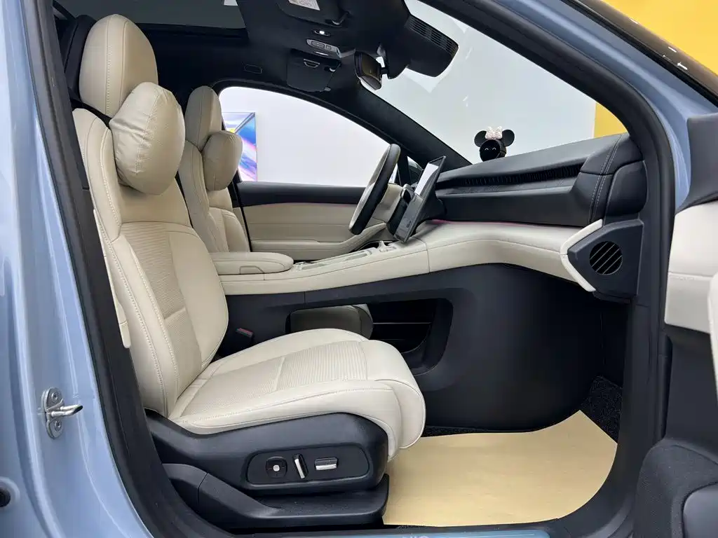 NIO ES6 — миниатюра 20