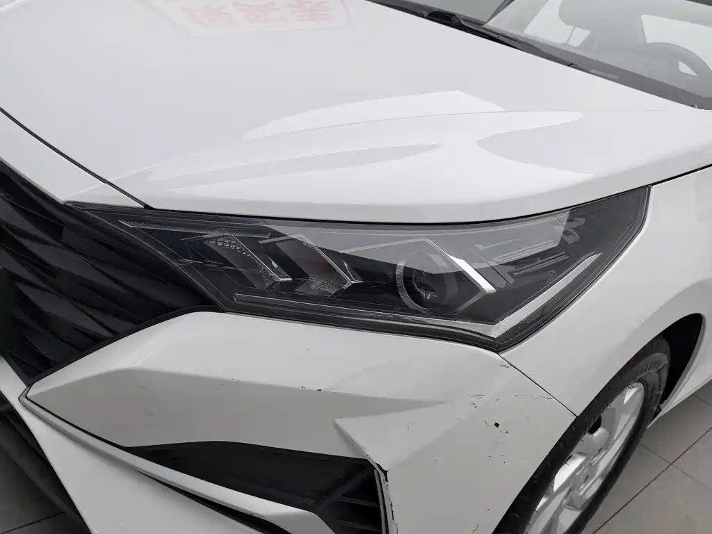 Hyundai Verna — миниатюра 7